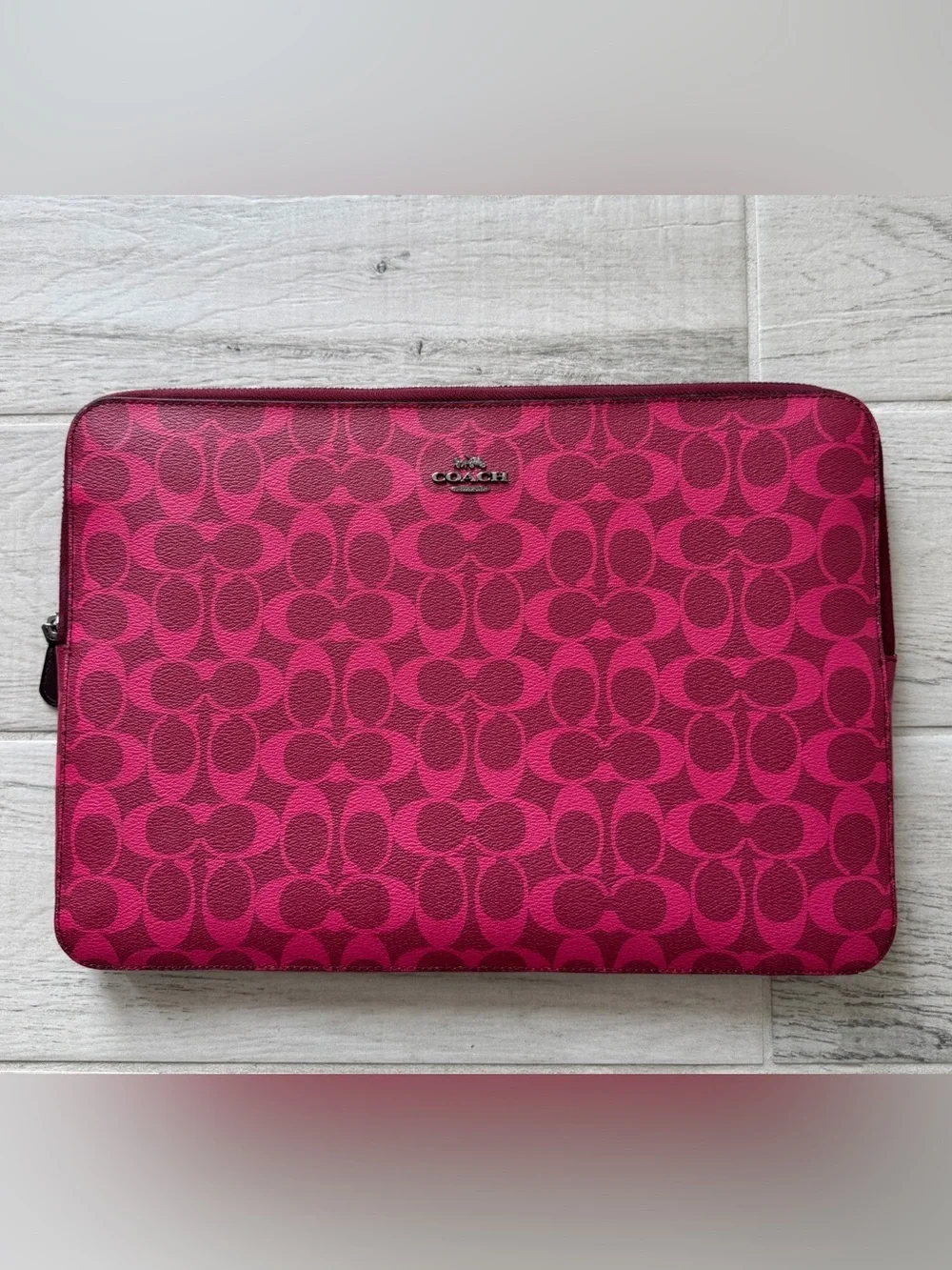 Authentic Coach Signature Leather Laptop Sleeve Magenta Zip Case